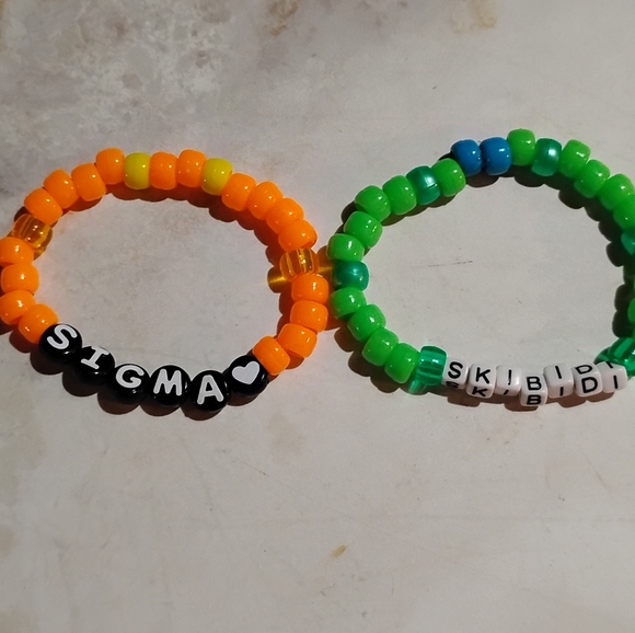 Handmade bracelets - Picture 4 of 5